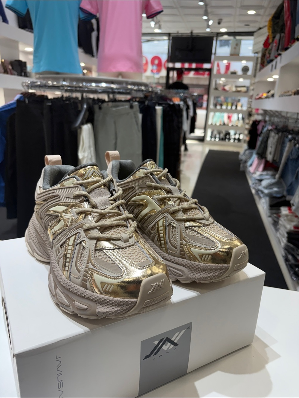 Metallic Gold Women's Chunky Sneaker - Unknown Brand